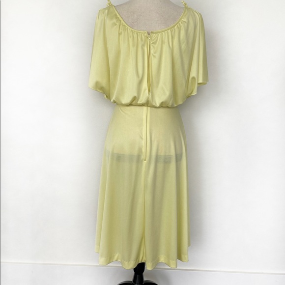 Vintage 70s Yellow Flutter Sleeve Dress - Picture 4 of 11